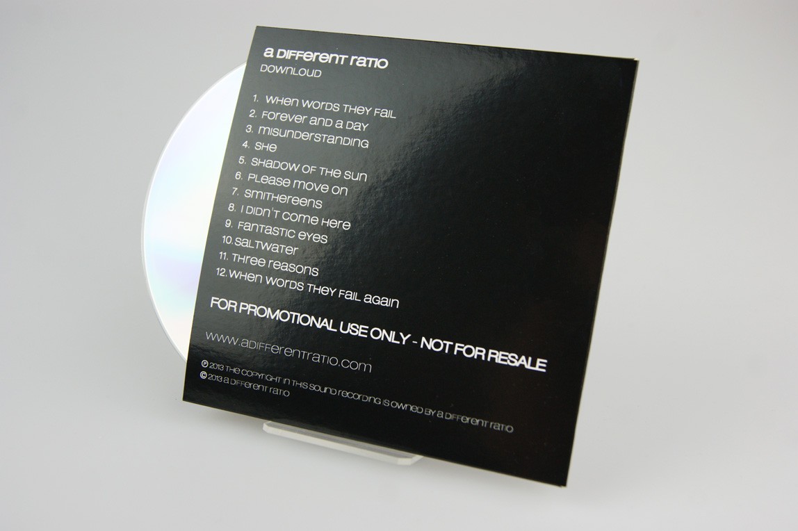 04a-different-ratio---kartonstecktasche-back